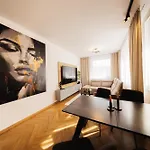 Stayprime Apartments, Historic Centrum, Panorama, Free Wifi, Jacuzzi, Parking Apartment