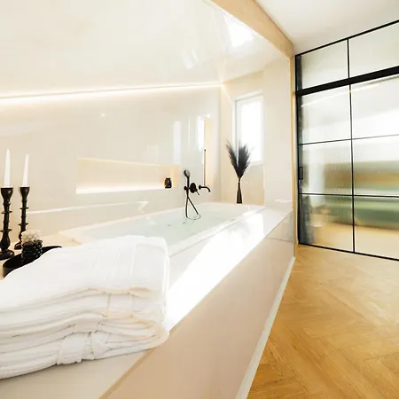 Stayprime 2, Historic Centrum, Panorama, Free Wifi, Jacuzzi, Parking Apartmán *