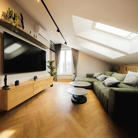 Stayprime 2, Historic Centrum, Panorama, Free Wifi, Jacuzzi, Parking *