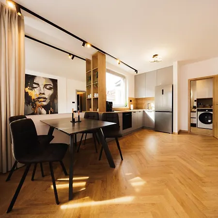 Apartmán Stayprime 2, Historic Centrum, Panorama, Free Wifi, Jacuzzi, Parking *