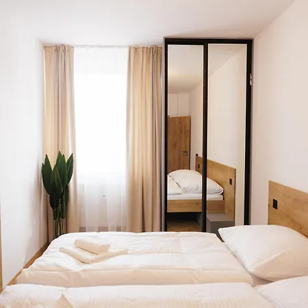 Stayprime 2, Historic Centrum, Panorama, Free Wifi, Jacuzzi, Parking * Banská Bystrica