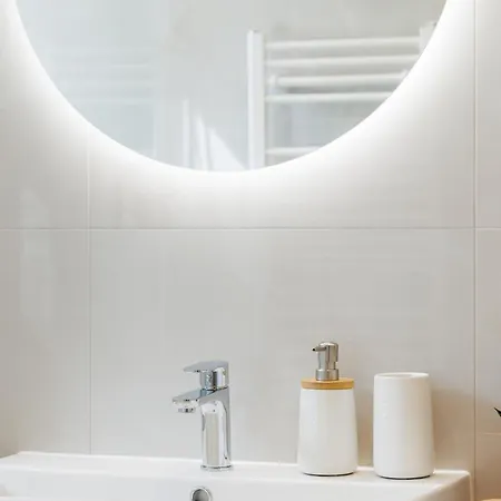 Stayprime 2, Historic Centrum, Panorama, Free Wifi, Jacuzzi, Parking