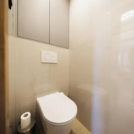 Stayprime 2, Historic Centrum, Panorama, Free Wifi, Jacuzzi, Parking Lägenhet Banská Bystrica