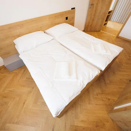 Stayprime 2, Historic Centrum, Panorama, Free Wifi, Jacuzzi, Parking