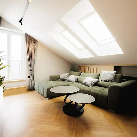 Stayprime 2, Historic Centrum, Panorama, Free Wifi, Jacuzzi, Parking Apartmán *