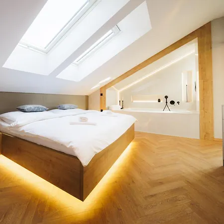 Stayprime 2, Historic Centrum, Panorama, Free Wifi, Jacuzzi, Parking * Banská Bystrica