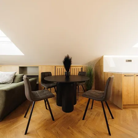 Stayprime 2, Historic Centrum, Panorama, Free Wifi, Jacuzzi, Parking * Banská Bystrica