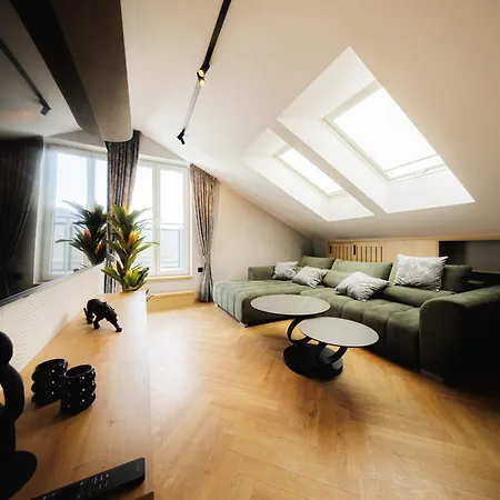 Stayprime 2, Historic Centrum, Panorama, Free Wifi, Jacuzzi, Parking Banská Bystrica
