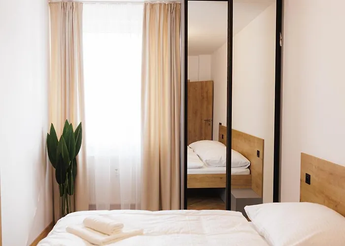 Stayprime Apartments, Historic Centrum, Panorama, Free Wifi, Jacuzzi, Parking * באנסקה ביסטריצה
