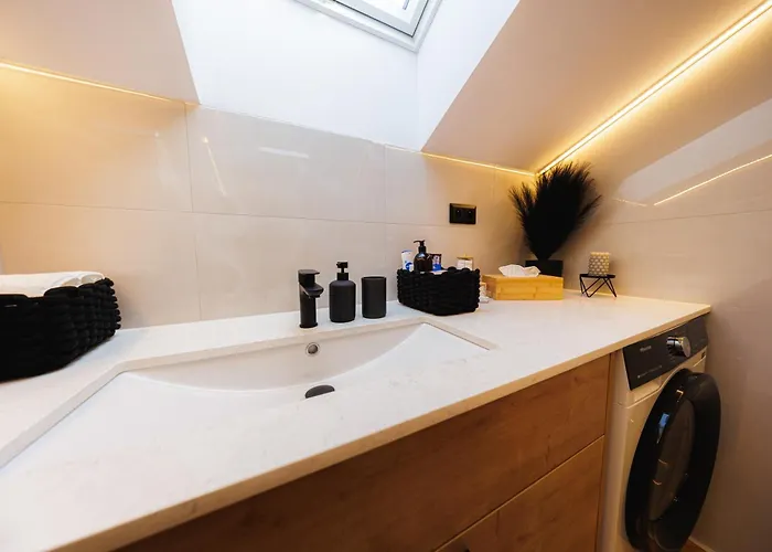 Stayprime Apartments, Historic Centrum, Panorama, Free Wifi, Jacuzzi, Parking דירה באנסקה ביסטריצה